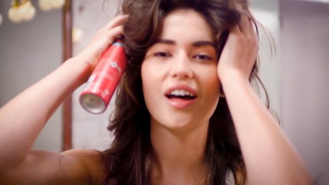 Как сделать игривый помпончик | Укладка смотреть онлайн