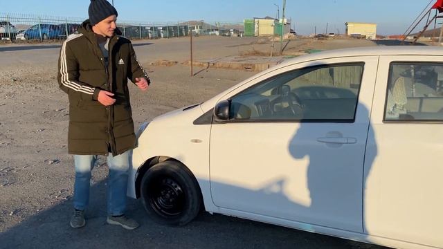 Обзор Daihatsu Mira e:S смотреть онлайн