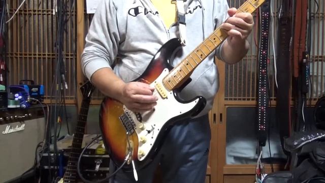 Fender Japan CST-50M E-Serial＆ LINE6 POD-HD300 смотреть онлайн