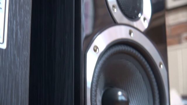 Quick Look - Wharfedale Diamond 10.1 Speakers смотреть онлайн