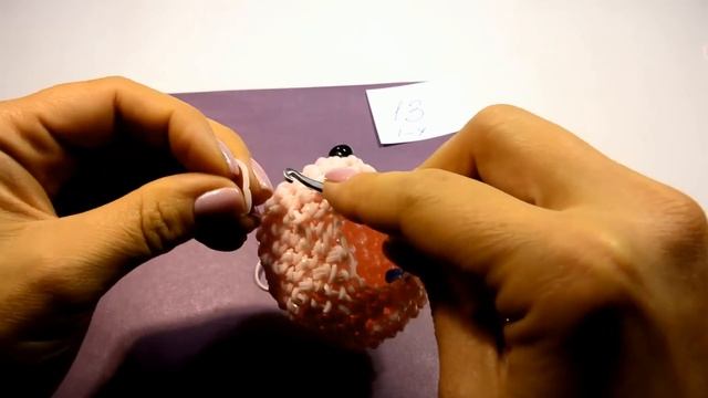 Кукла Амика Лумигуруми из резинок Rainbow Loom Doll - 1 часть смотреть онлайн