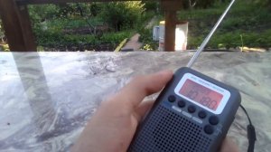 HanRongDa HRD-737 First Impressions: 101,8 MHz Avtoradio Bobrov