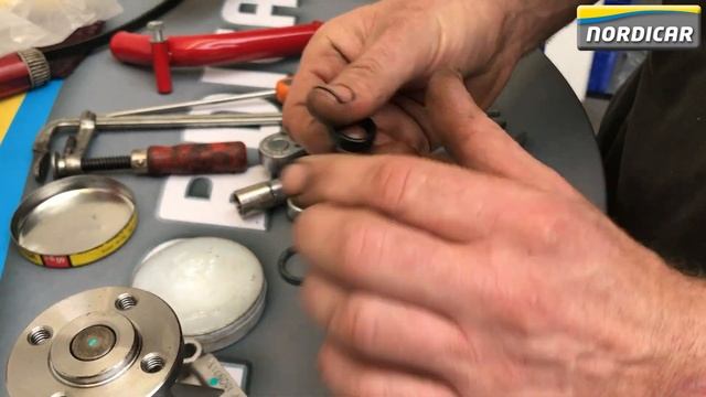 Water pump replacement - Volvo with B18 or B20 engine - How To смотреть онлайн