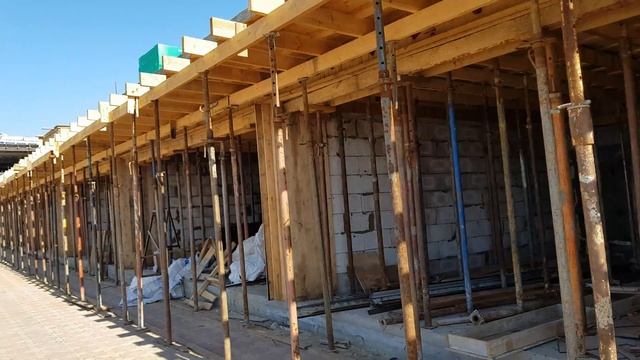 Лазаревское , Сочи Центральная набережная п Лазаревское и ул.Нахимова немножко.