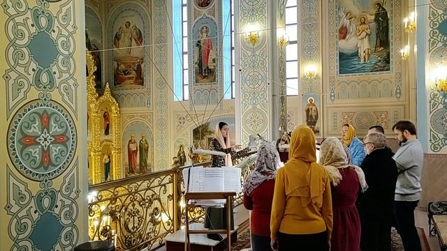 "Трисвятое" (Древнего распева). Регент Екатерина Артюхова. смотреть онлайн