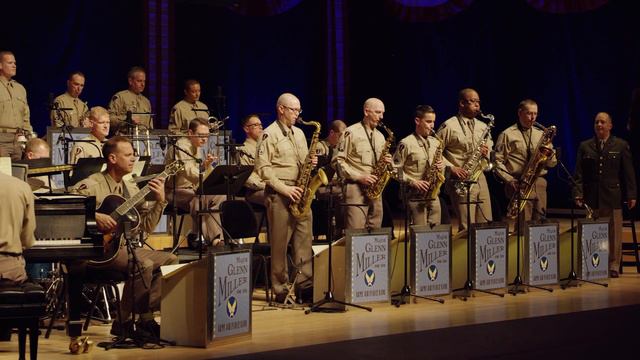 A Glenn Miller Swing Time Celebration смотреть онлайн