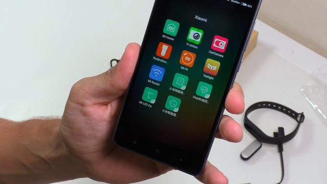 Распаковка Xiaomi Mi Band 2 смотреть онлайн