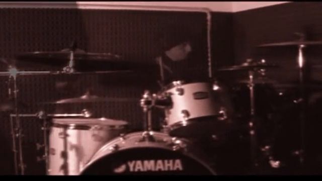 ...playing ''pollen path'' of david sylvian смотреть онлайн