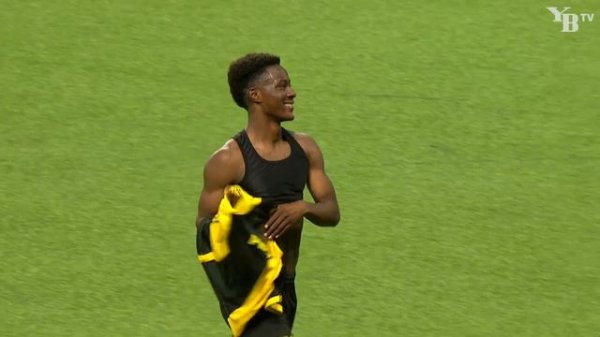 Viele glückliche Gesichter nach dem YB-Sieg gegen Cluj