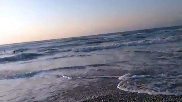 Волны в Греции,о.Керкира,городок Ахарави смотреть онлайн