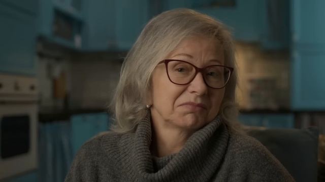 Свекровь унизила невестку при своих гостях, но слова сына заставили её пойти на поклон к девушке!