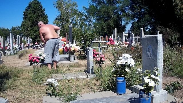 ПРИВОЖУ В ПОРЯДОК МАМИНУ МОГИЛКУ / ИСПРАВЛЕНИЕ ОШИБОК / СТАНИЦА ЗАПОРОЖСКАЯ / 08.08.2022. смотреть онлайн