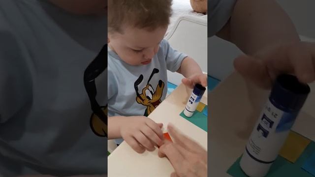 "Цветной квадрат!" аппликация смотреть онлайн