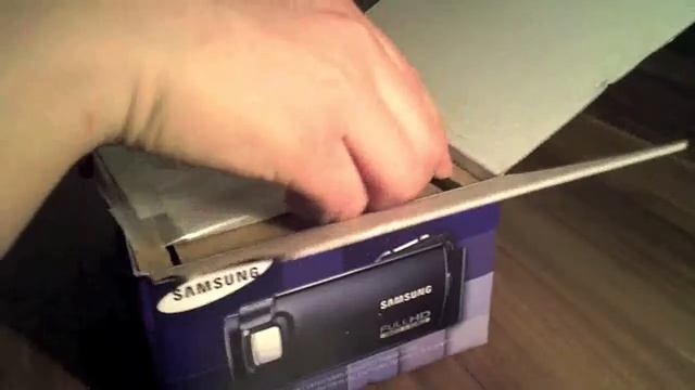 Samsung HMX-H200 Unboxing смотреть онлайн