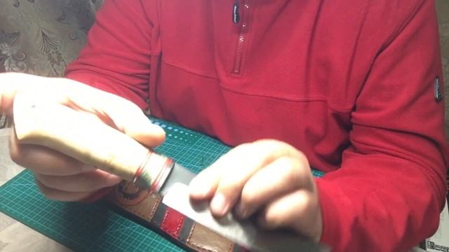 Обзор брутальных ножен для кованного ножа,рукоять сувель березы,вставка стабилизированный кап клена смотреть онлайн