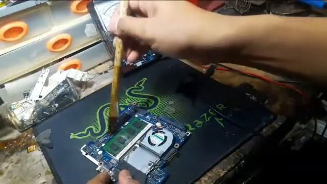 #acer Servis Notebook | Acer D270 No Display, Mati Total Tapi Lampu Indikator Menyala