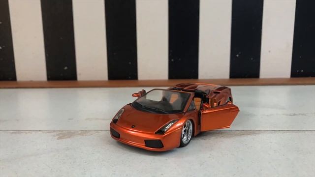 Burago 2006 Lamborghini Gallardo Spyder 1:32 Diecast Model Car смотреть онлайн