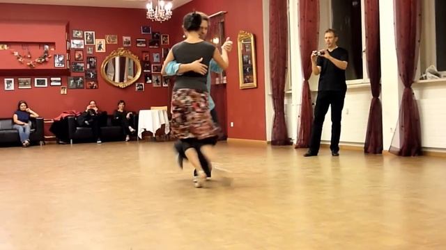 Variations forward boleos + giros | michelle + joachim смотреть онлайн