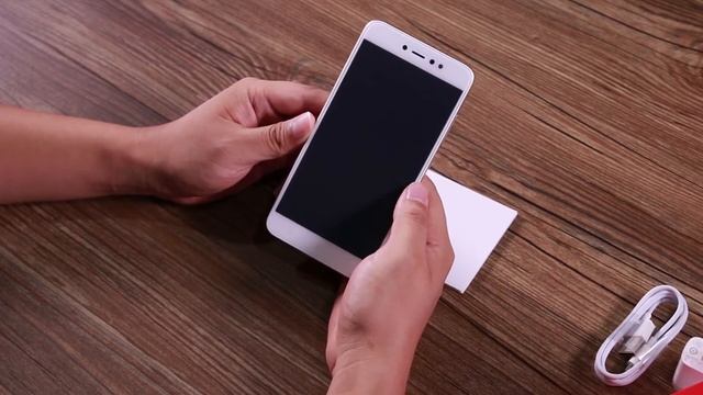 Xiaomi Redmi Note 5A Unboxing - Chinese [Eng Subs] смотреть онлайн