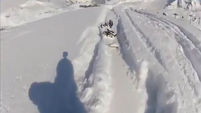 Месяц отпуска: Австрия, Коста-Рика смотреть онлайн