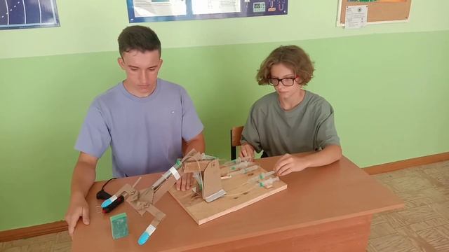 Научная лаборатория Эйнштейну и не снилось МБОУ СОШ1 г. Кашира