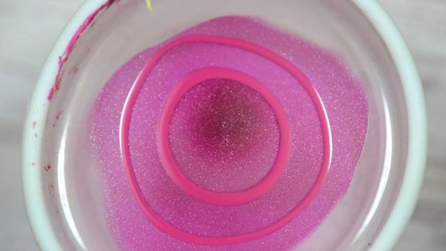 Nail Art | Watermarble Wednesdays: Red & Fuchsia смотреть онлайн