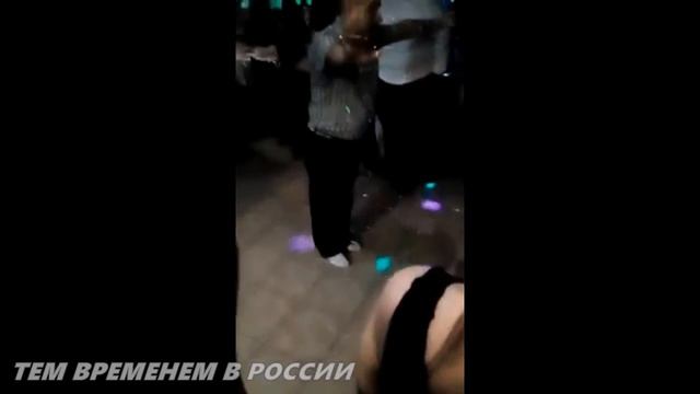Тем Временем в России ★ РУССКИЕ ПРИКОЛЫ ★ Лучшие приколы 2017 смотреть онлайн