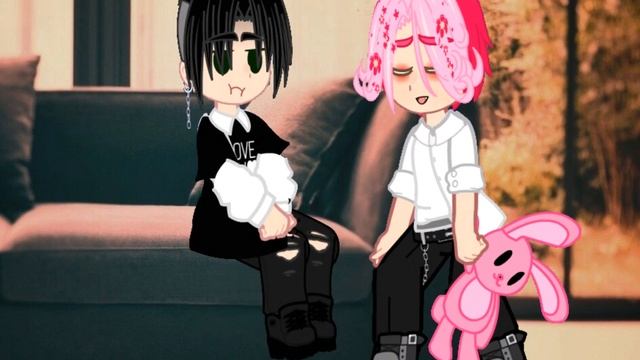 Ромка подарил мне игрушку, на мой будущий день рождения! :D смотреть онлайн