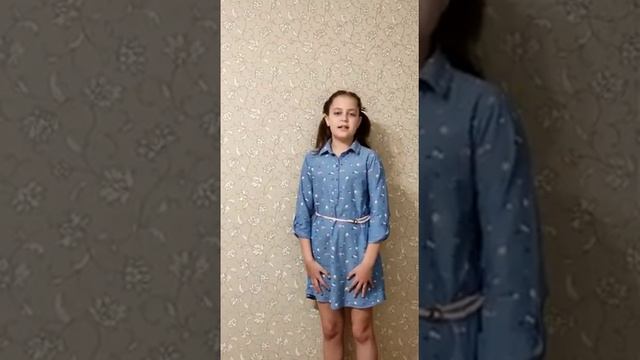 Ксения и Анна Чебукины читают произведение Т. Боковой «Супер-мама» смотреть онлайн