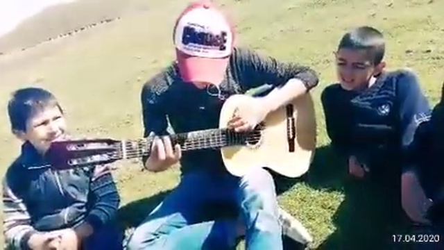 Суруд бо гитара овози зинда смотреть онлайн