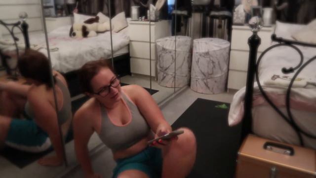 I Tried Chloe Ting's 2 Week Shred Challenge!!!...Final Week Results смотреть онлайн