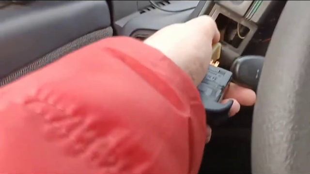 ваз 2110 заводиться без ключа через кнопку света смотреть онлайн