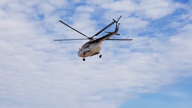 Ми-8 вертодром "Ясный" г. Ноябрьск смотреть онлайн