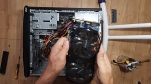 Установка или замена видеокарты на вашем компьютере. Всё легко и просто.