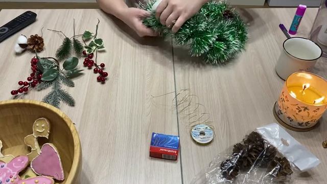 DIY ✂: РОЖДЕСТВЕНСКИЙ ВЕНОК СВОИМИ РУКАМИ смотреть онлайн