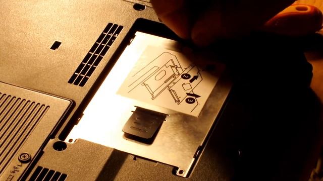 REMOVING HDD FROM HP LAPTOP смотреть онлайн