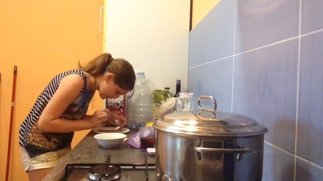 Я кулинар??как приготовить Milka Tuc за 5 мин?? смотреть онлайн