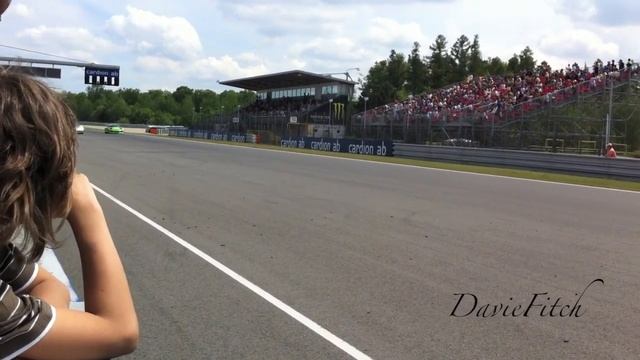 Bugatti Veyron Vs Porsche 911 GT2 (750HP) (720p HD)