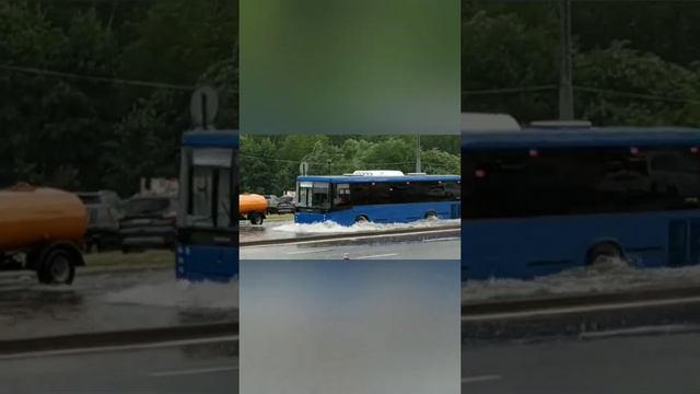 Буря в Москве. Новоясеневский проспект подтопление #буря смотреть онлайн