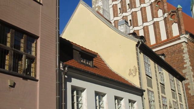 Рига церковь Петра у памятника ослу 20 7 2017 St Peters church смотреть онлайн