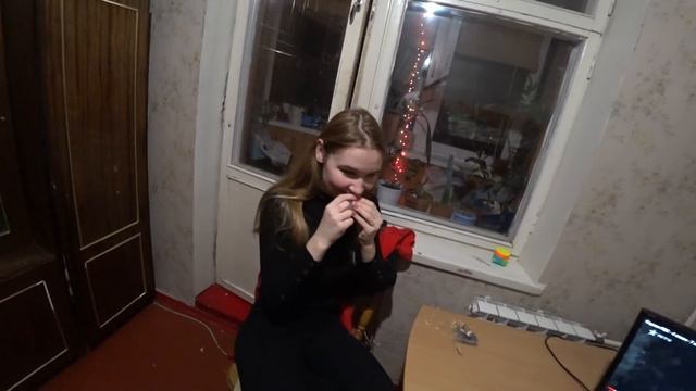 УКРАШАЕМ КОМНАТУ С НАТАШЕЙ 🥰 ЛИЗА БУДЕТ БИЗНЕСВУМЕН / БАБУЛЯ СХОДИТ С УМА 🤪 смотреть онлайн