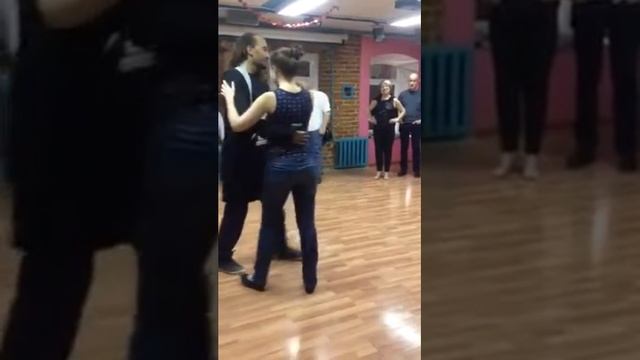 Rony Ndinga Партнер вокруг партнерши 24 октября 2017 смотреть онлайн