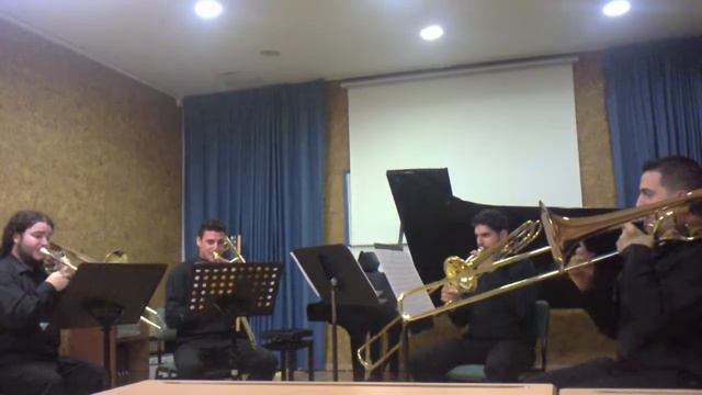 3Milongas, Enrique Crespo. Indalbone Quartet 1/3 смотреть онлайн