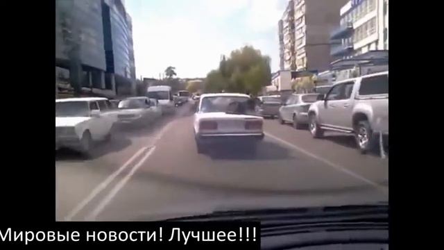 Собака катается на багажнике автомобиля!!! Не мог не добавить)) смотреть онлайн
