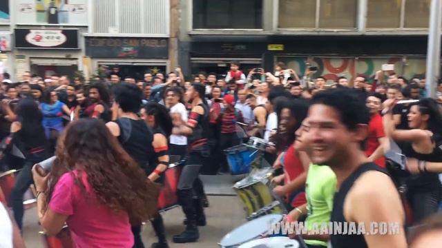 150 TAMBORES POR PRIMERA VEZ EN COLOMBIA - AAINJALA смотреть онлайн