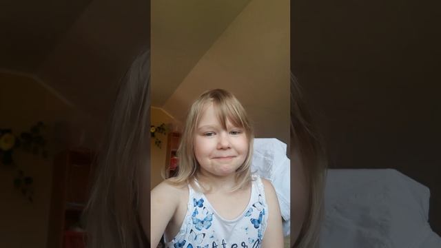 Хулиганы Всем привет Свами Холи бам подписывайтесь на него у него скоро 3 млн ещё ему 2 подписчиков смотреть онлайн