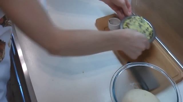 Пирожки с картошкой и грибами. Очень вкусно! смотреть онлайн