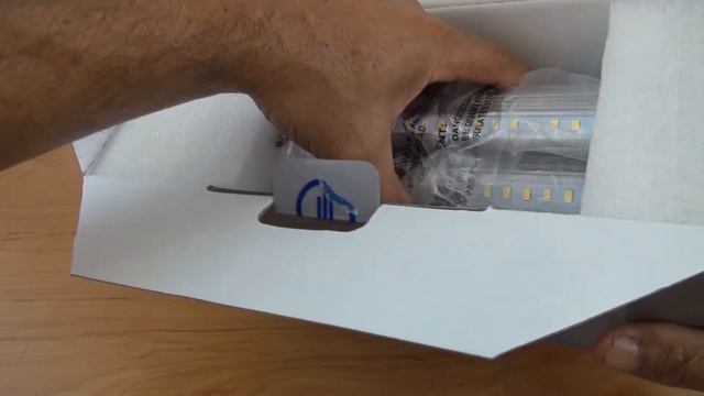 Unboxing: Lâmpada LED 54w Hyperikon Corn Bulb 5000K смотреть онлайн