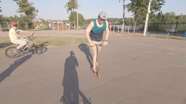 ПРОВЕРЯЕМ САМЫЕ ТУПЫЕ САМОКАТНЫЕ ЛАЙФХАКИ смотреть онлайн