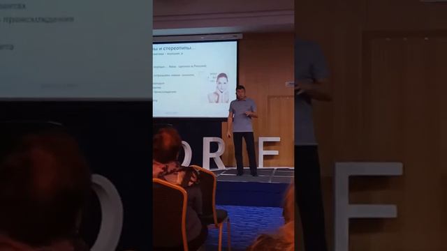 Бьюти день с Владимиром Мигулиным. "Мифы и правда о косметике* смотреть онлайн